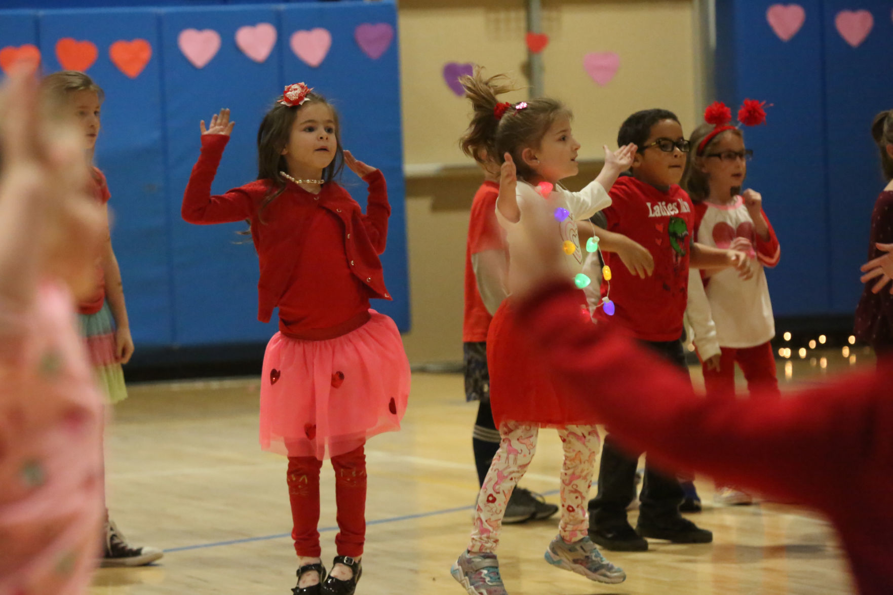 Marsh School dance and jump rope contest